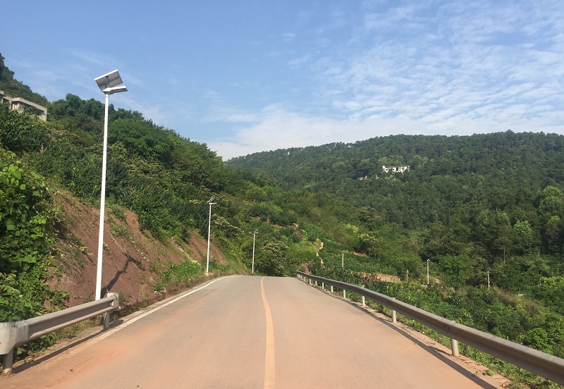 太陽(yáng)能路燈自動(dòng)控制系統(tǒng)優(yōu)勢(shì)