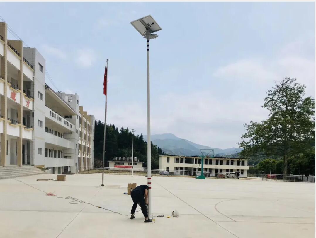 晴空排云雁高飛，源碼項目掀熱潮